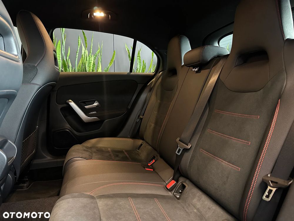 Mercedes-Benz Klasa A 200 AMG Line 7G-DCT - 13
