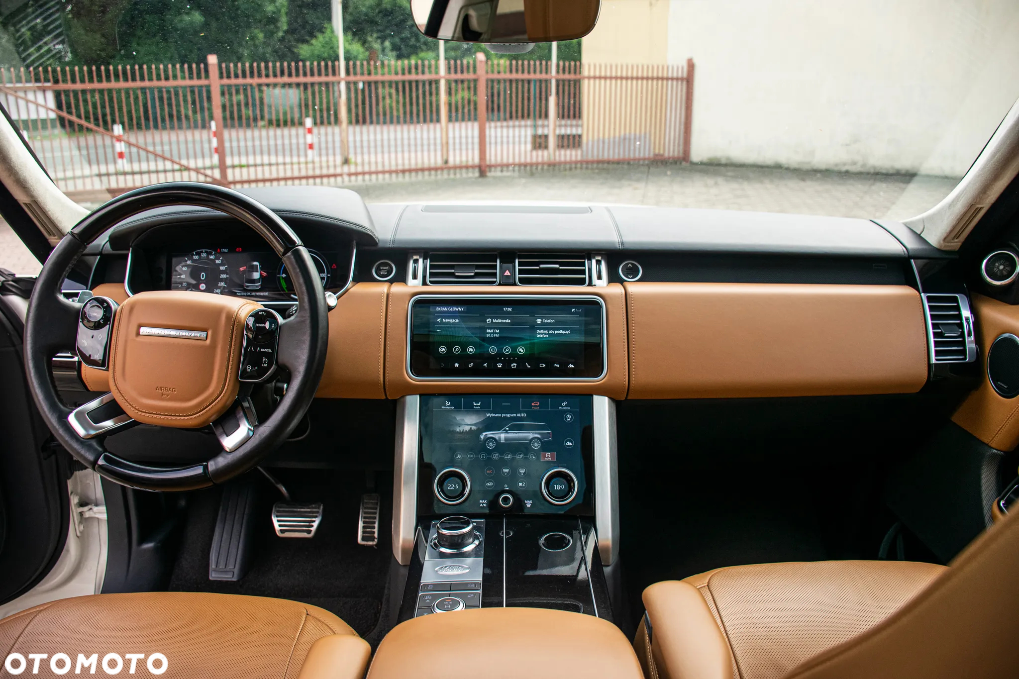 Land Rover Range Rover 3.0 I6 LWB Vogue - 19
