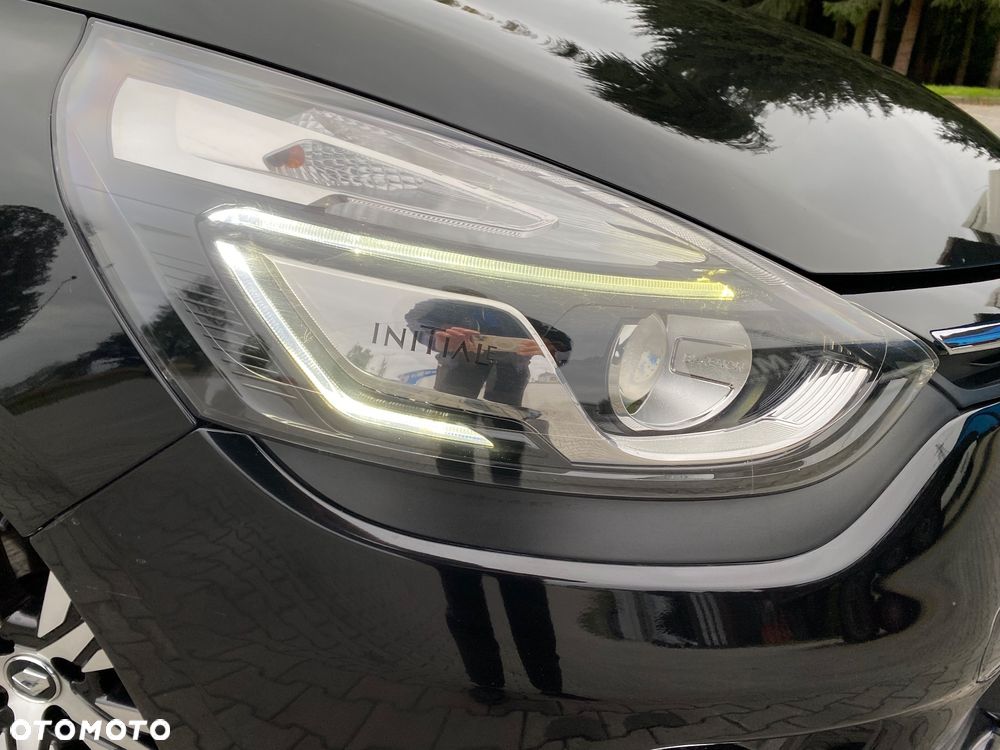 Renault Clio - 27