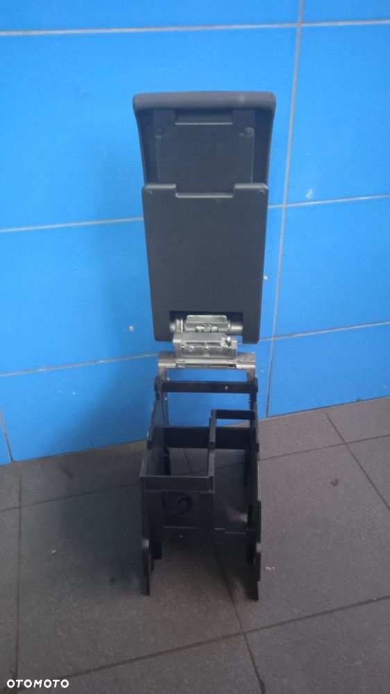 Podłokietnik VW Touran I 1T0864208 1T0857669 - 2