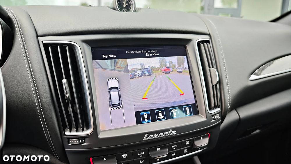 Maserati Levante - 24