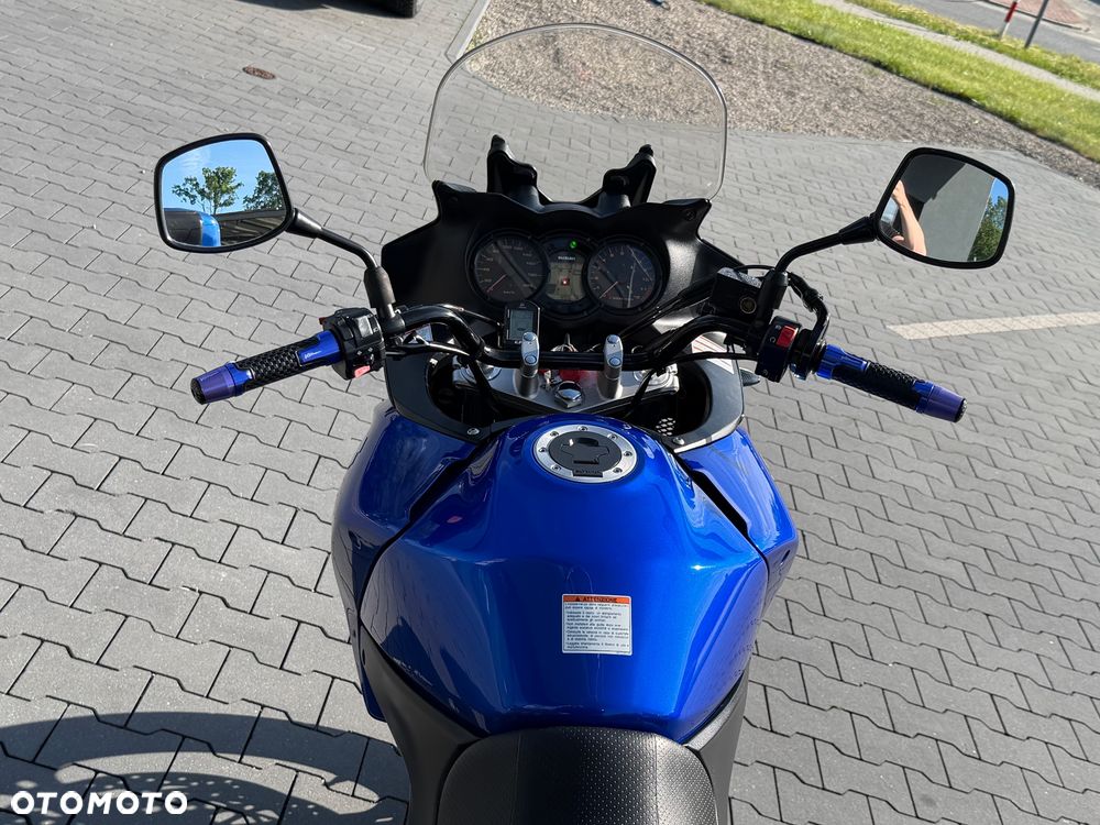 Suzuki V-STROM - 20