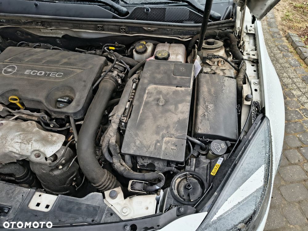 Opel Insignia CT 2.0 CDTI - 9