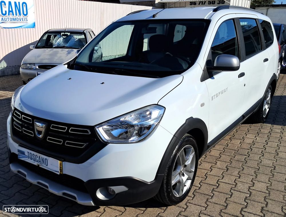 Dacia Lodgy 1.5 dCi Stepway 7L - 1
