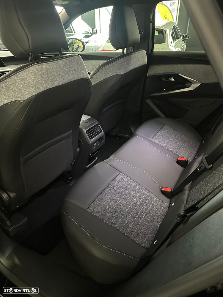 Peugeot E-3008 Allure - 8