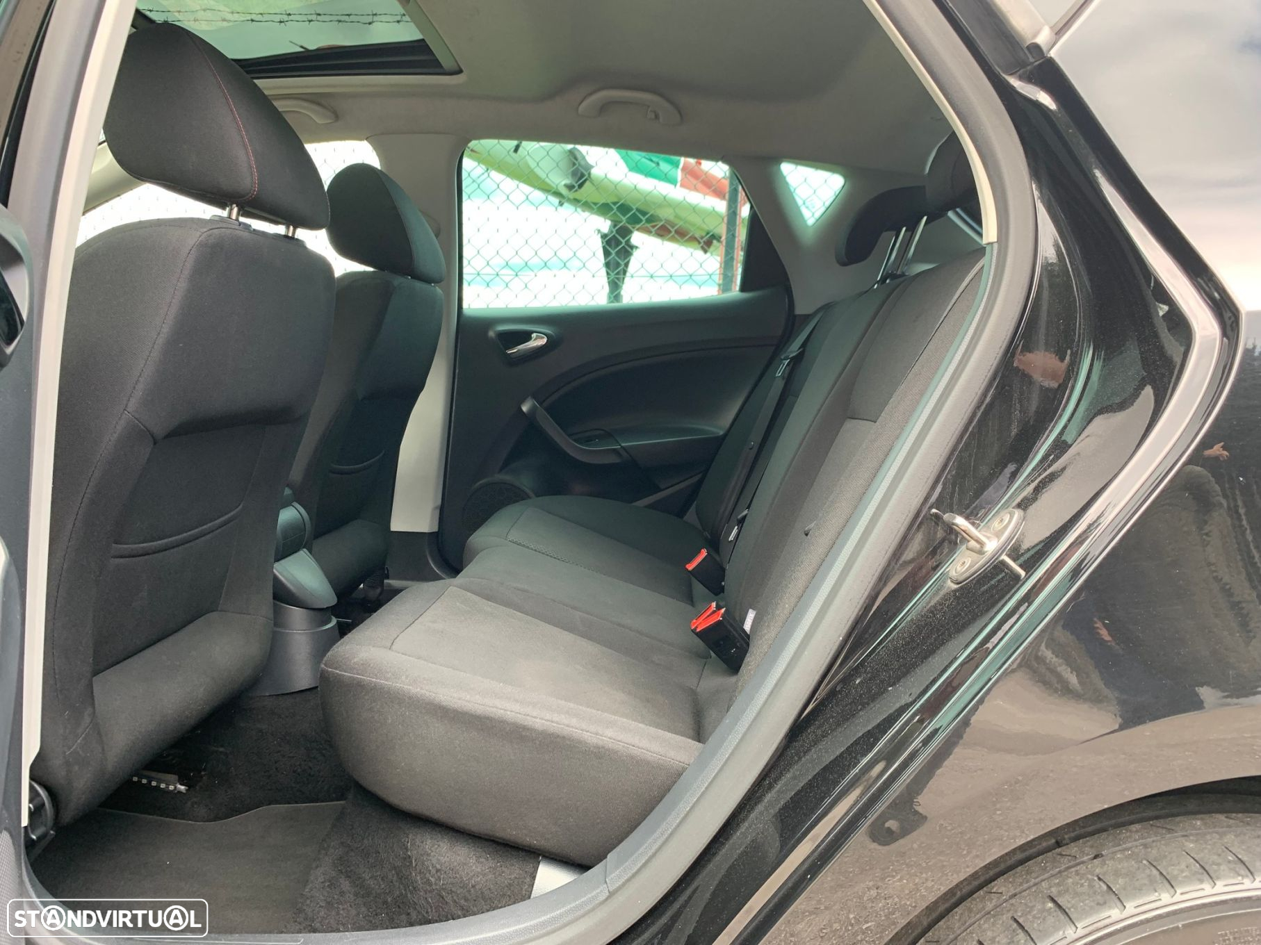 SEAT Ibiza 1.6 TDI FR - 21