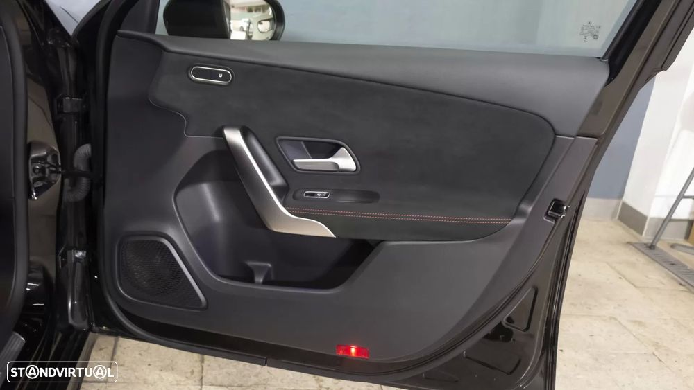 Mercedes-Benz A 200 AMG Line Aut. - 11