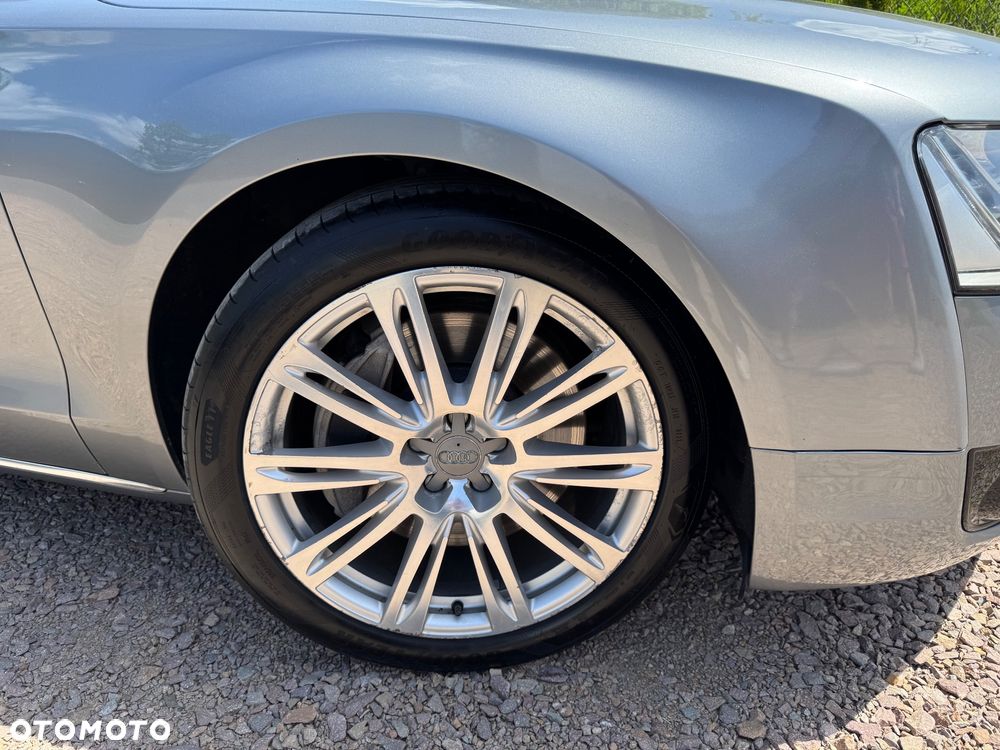 Audi A8 4.2 TDI Quattro - 32