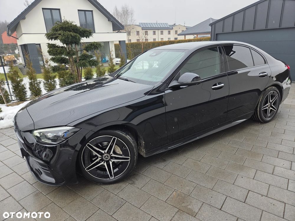 Mercedes-Benz Klasa C 300 4MATIC 9G-TRONIC - 35