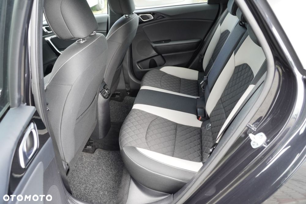 Kia Ceed 1.4 T-GDI DCT OPF GT Line - 8