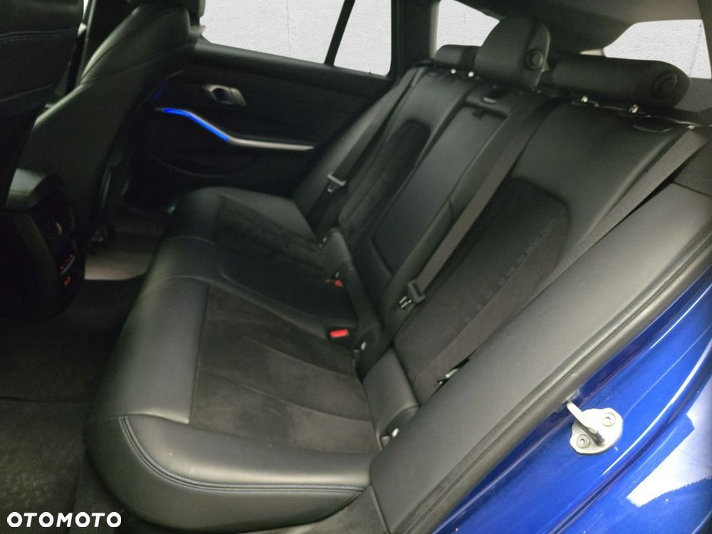 BMW Seria 3 - 12
