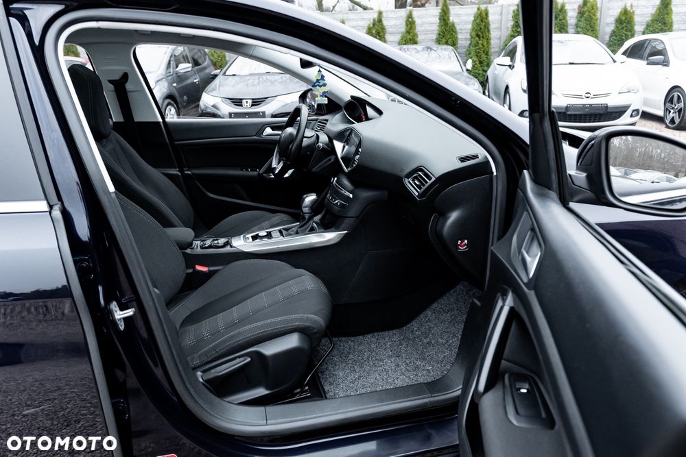 Peugeot 308 BlueHDi 150 Automatik Stop & Start Allure - 22