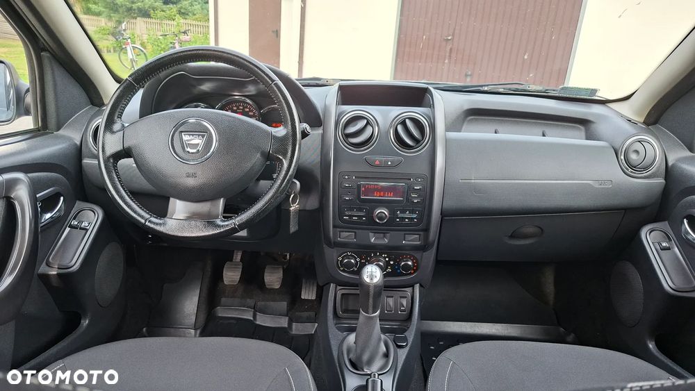 Dacia Duster 1.6 SCe S&S - 10