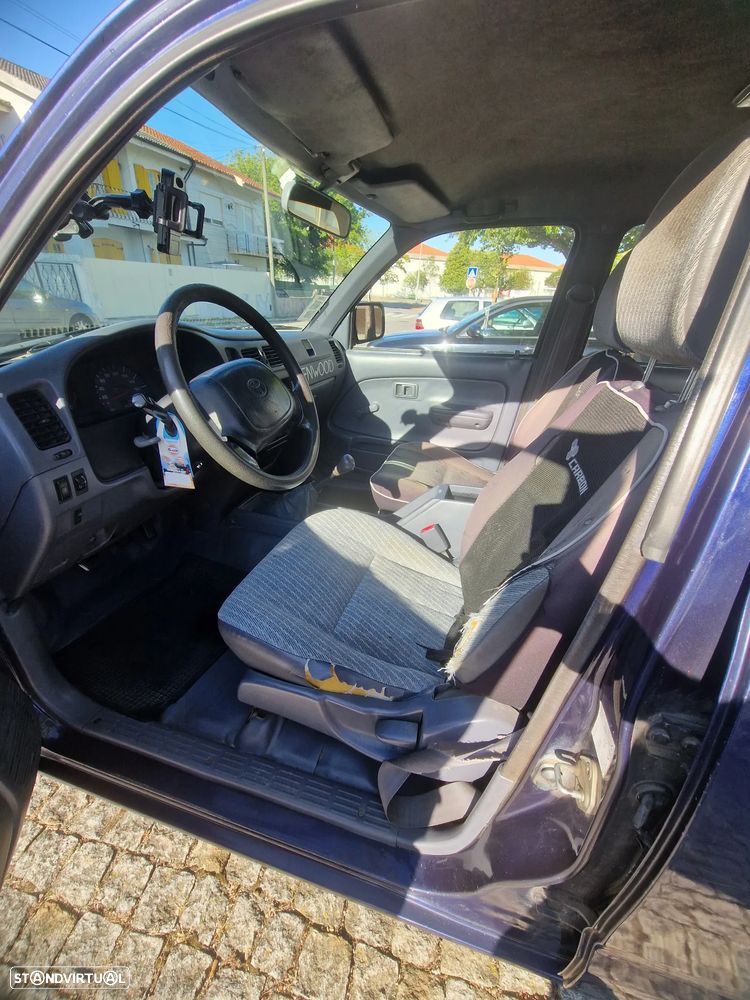 Toyota Hilux 2.4 D LN145LPT Cab Dupla - 6