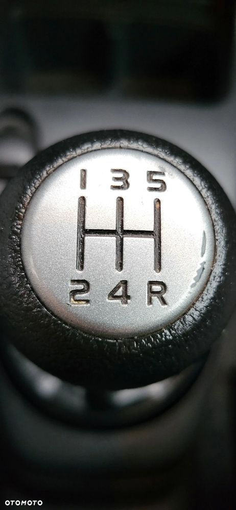 Suzuki Swift 1.3 Club - 17