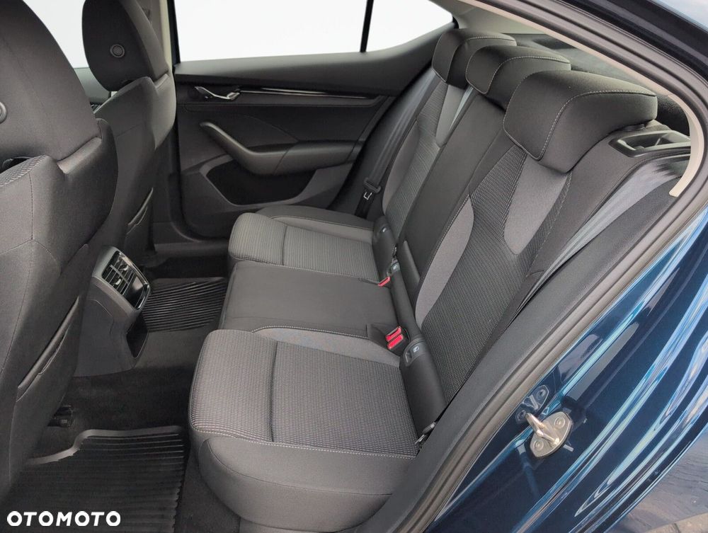 Skoda Octavia 1.5 TSI ACT Ambition - 11