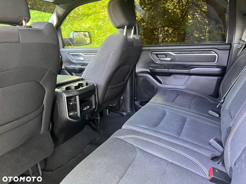RAM 1500 5.7 Crew Cab Bighorn - 14