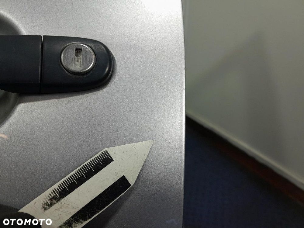 VW GOLF V 3D DRZWI PRZÓD PRZEDNIE LEWE LA7W - 7