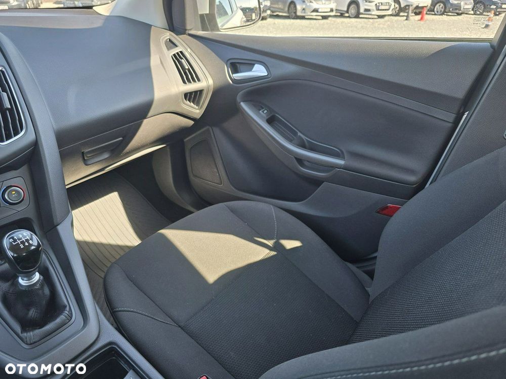 Ford Focus - 16