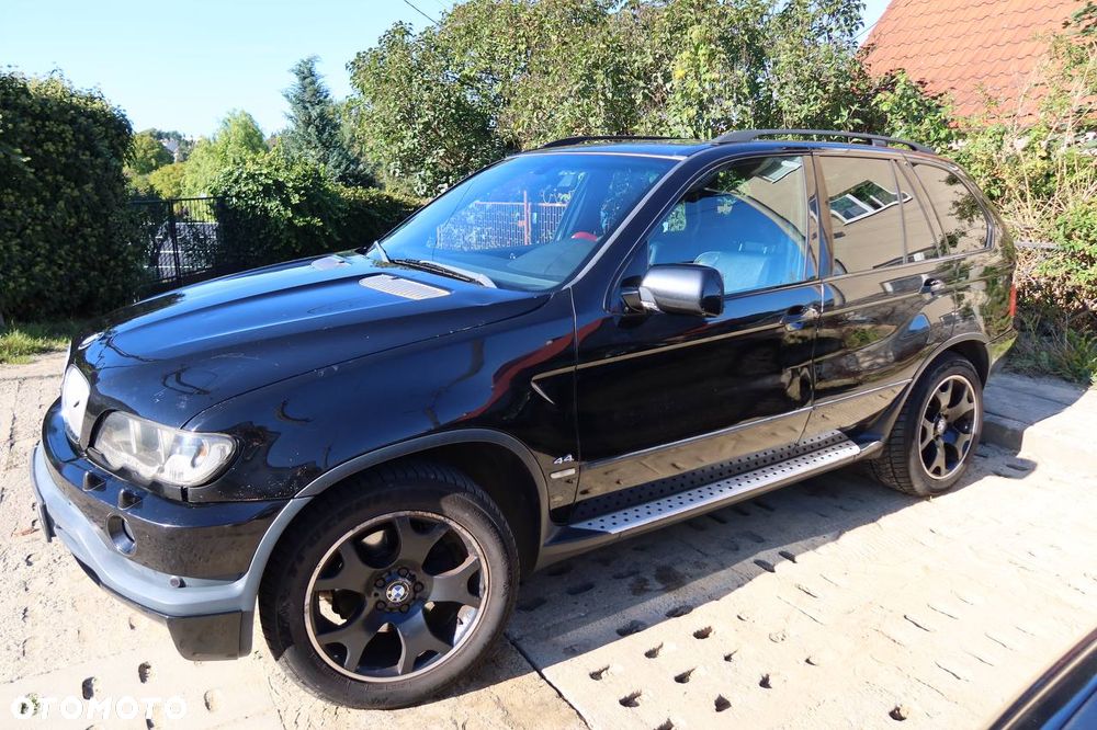 BMW X5 4.4i - 9
