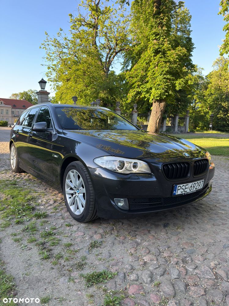 BMW Seria 5 520d Luxury Line - 2