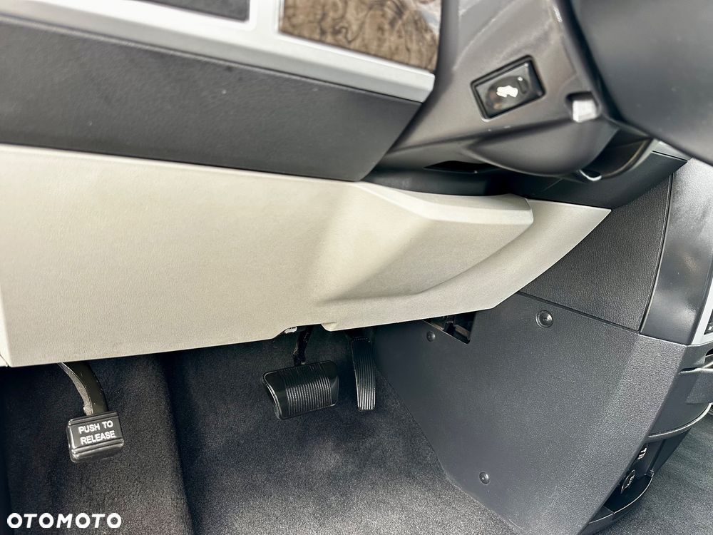 Chrysler Grand Voyager 3.8 V6 Limited - 25