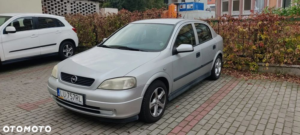 Opel Astra - 1