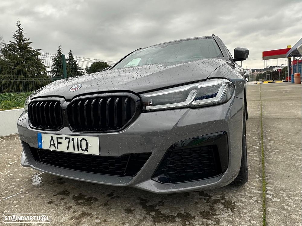 BMW 530 e Pack Desportivo M - 11