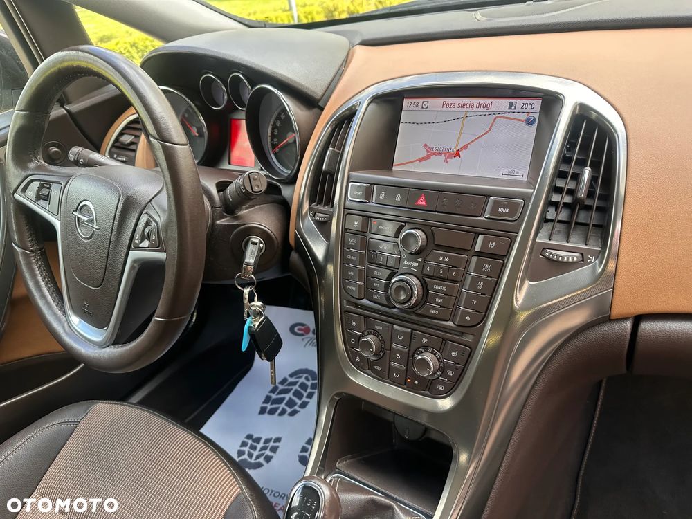 Opel Astra 2.0 CDTI Exklusiv - 27