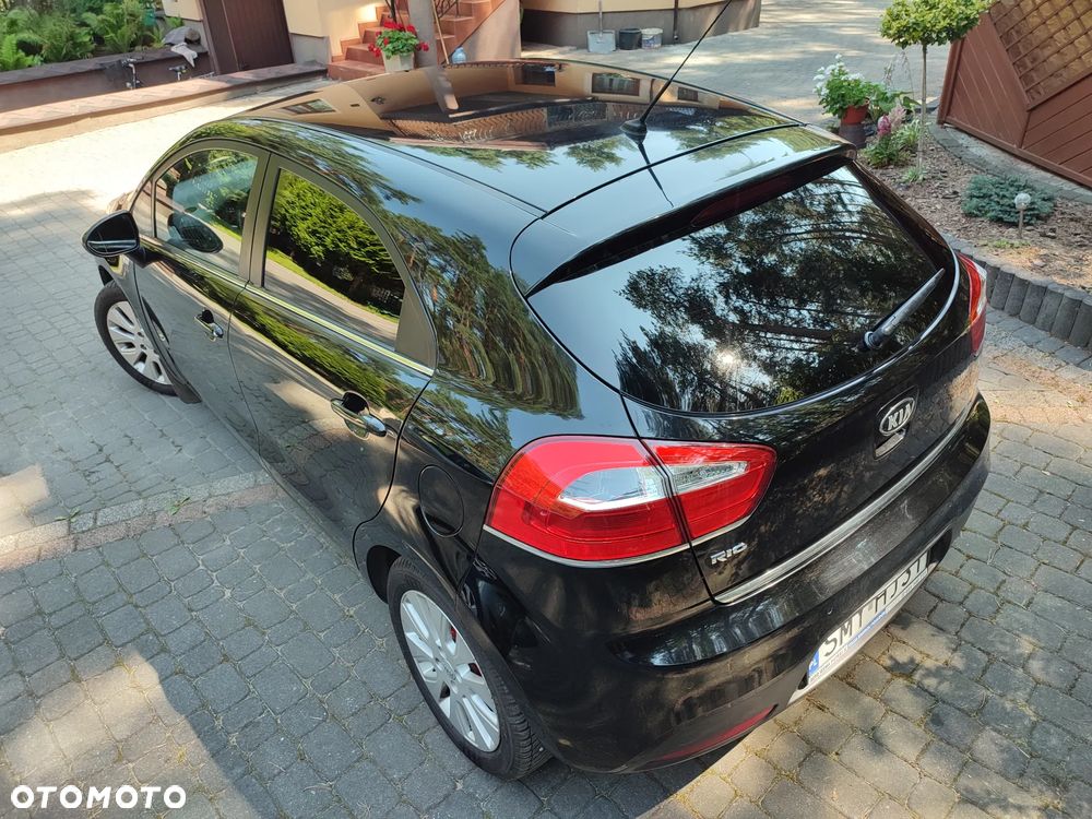 Kia Rio - 2