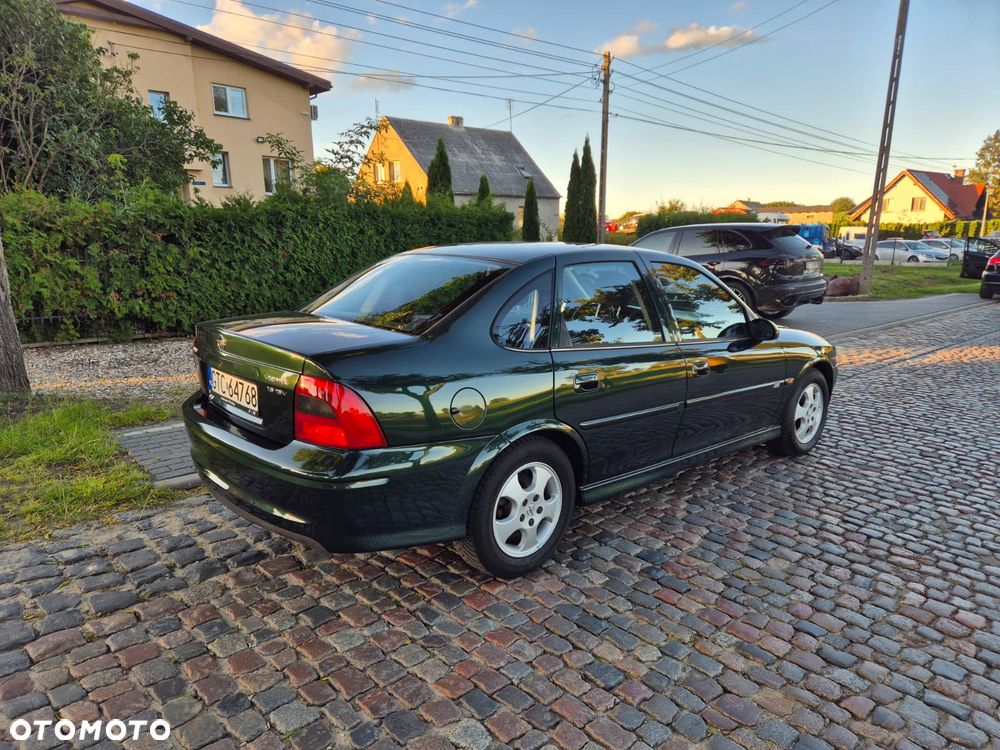 Opel Vectra 1.6 GL - 6