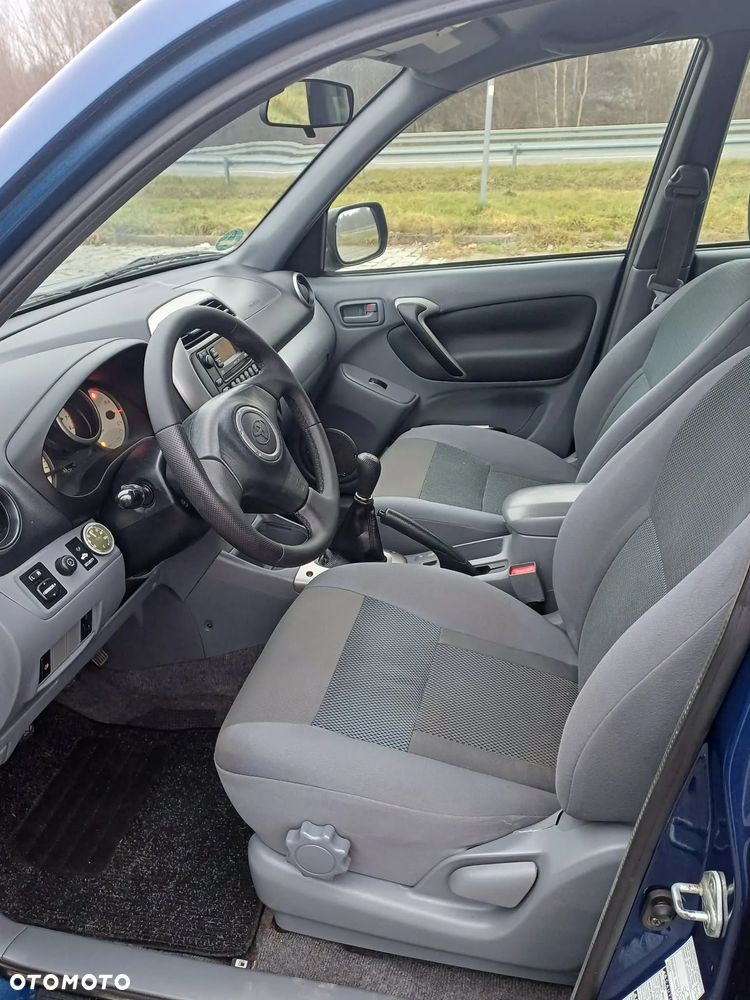 Toyota RAV4 2.0 VVT-i 4x4 - 15