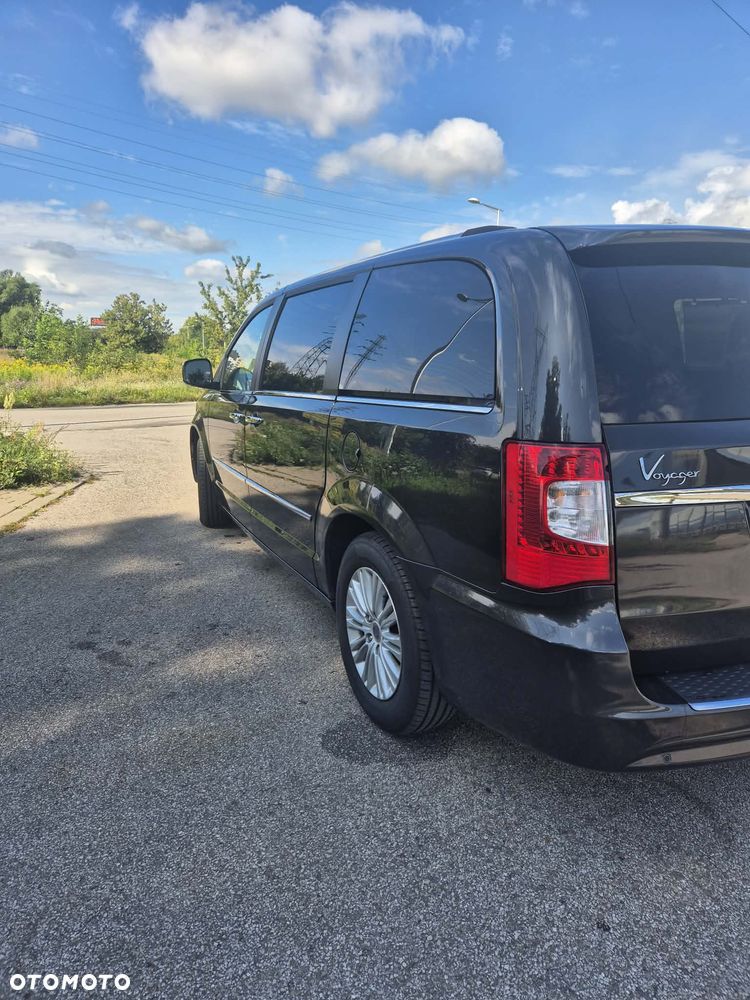 Lancia Voyager 2.8CRD Gold - 2