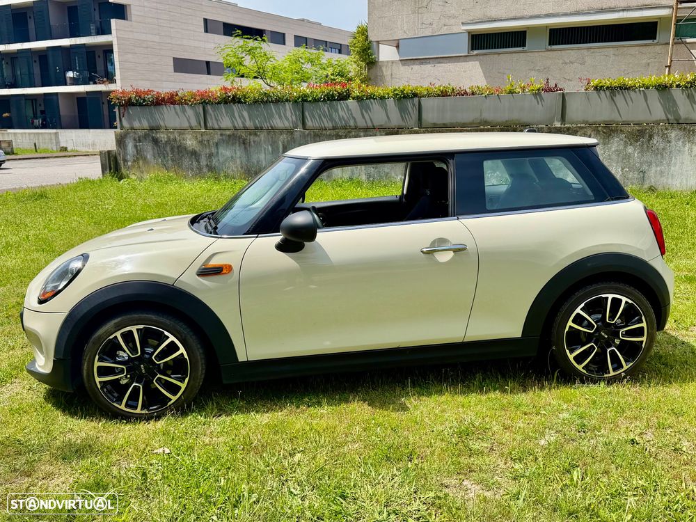 MINI 3 Portas Cooper D - 28