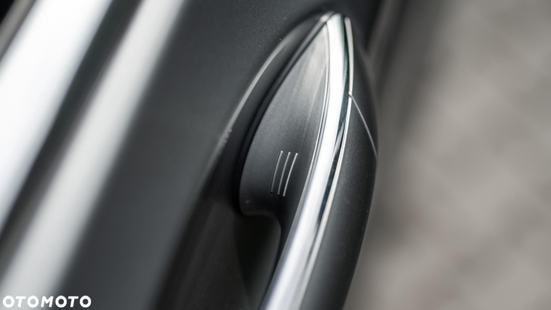 BMW Seria 7 - 39