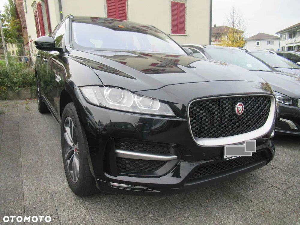 Jaguar F-Pace 20d AWD Pure - 1