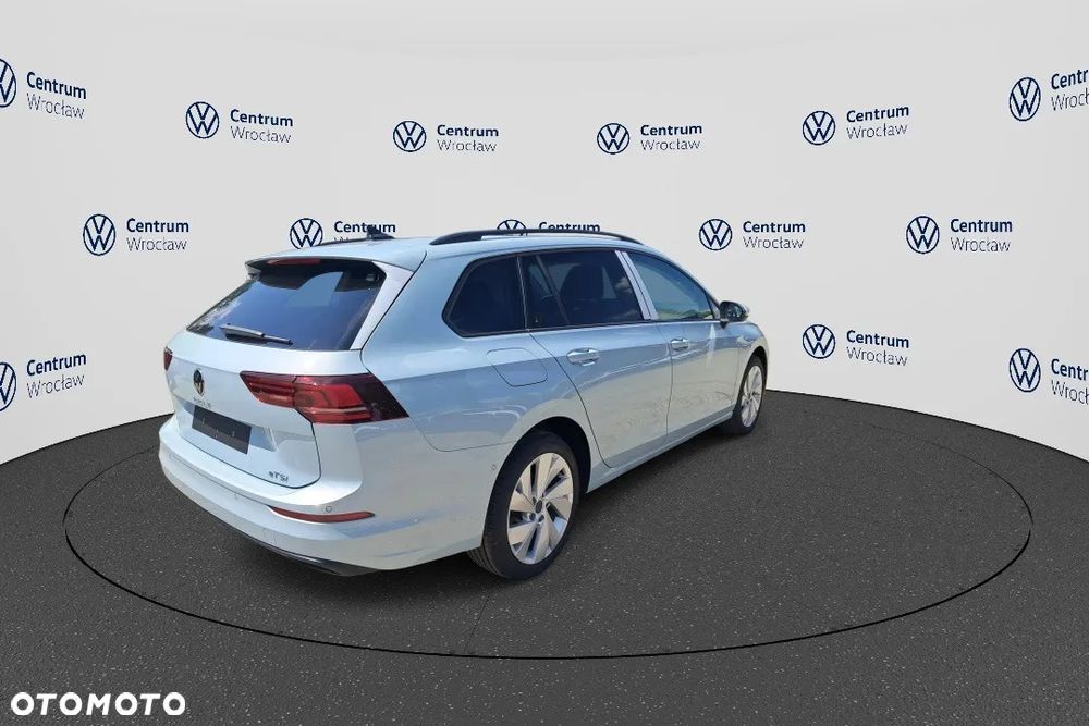 Volkswagen Golf VIII 1.5 eTSI EVO Life DSG - 5
