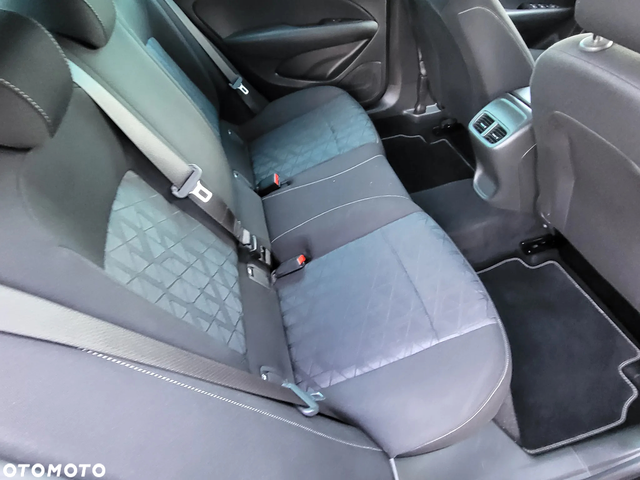 Opel Insignia 1.5 T Innovation S&S - 8