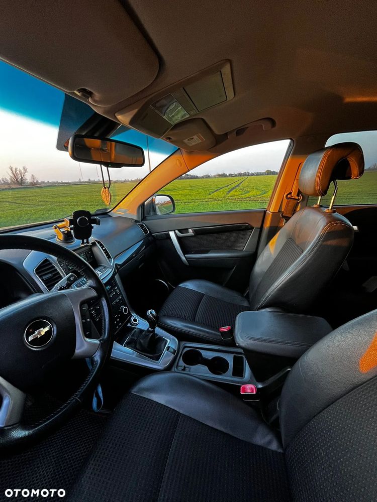 Chevrolet Captiva - 12
