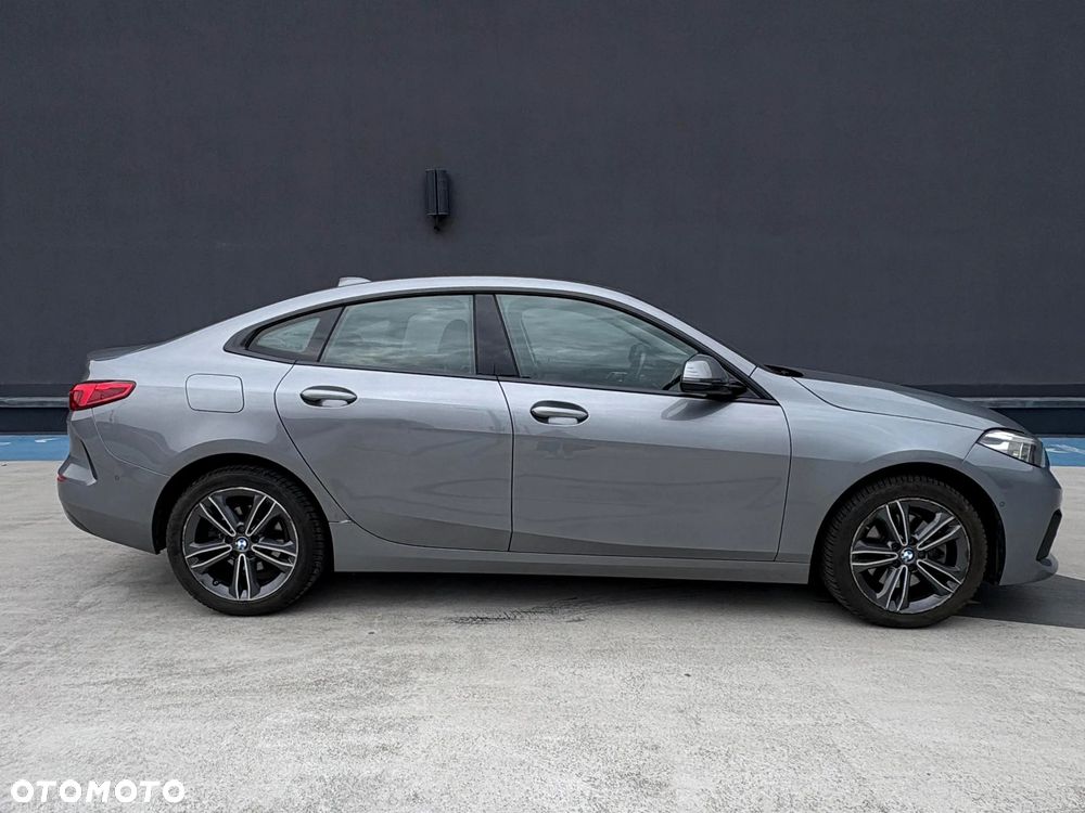 BMW Seria 3 318i M Sport - 8