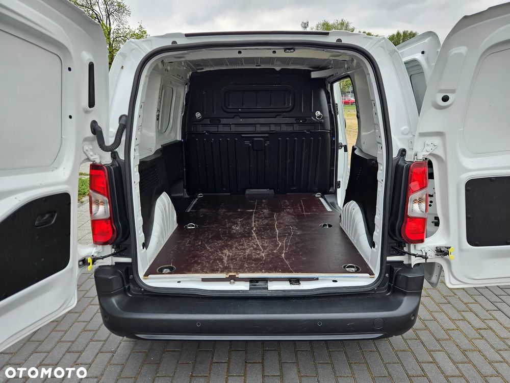 Opel COMBO 1.5 TURBO D 102KM - 22