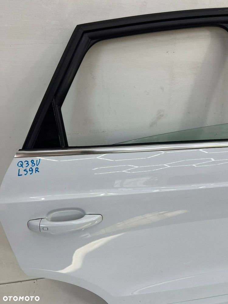 Drzwi tylne LS9R Audi Q3 8U PRAWE - 3