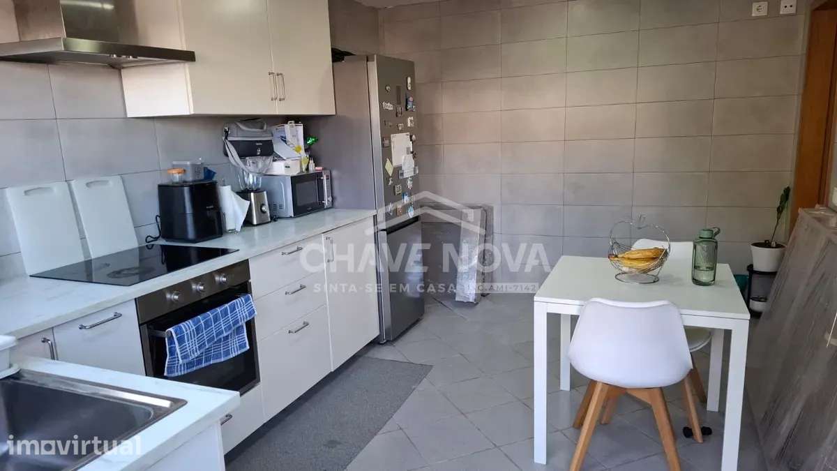 Moradia Bi-familiar em Guilhabreu - Grande imagem: 2/36