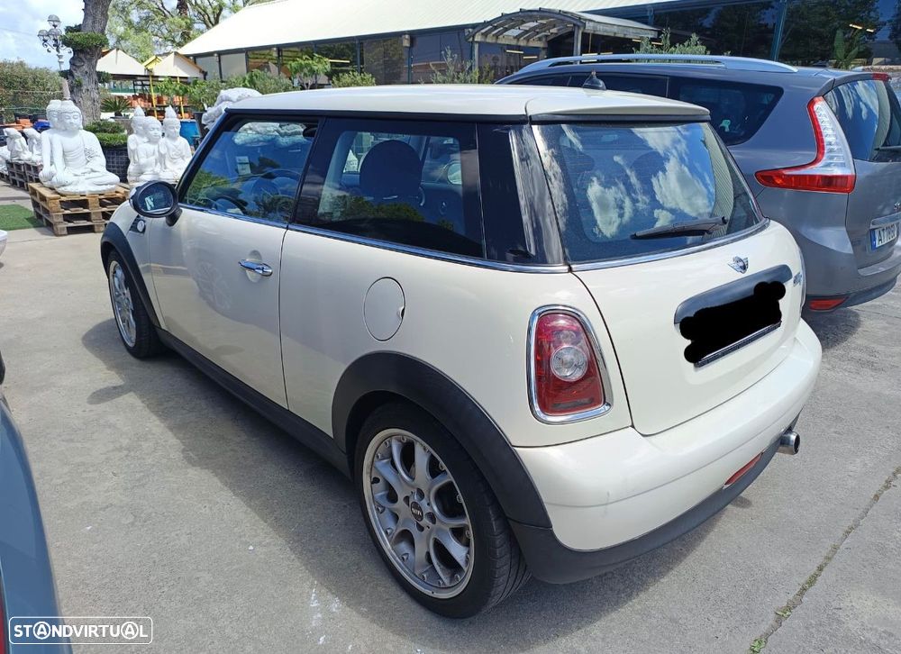 MINI 3 Portas Cooper D - 5