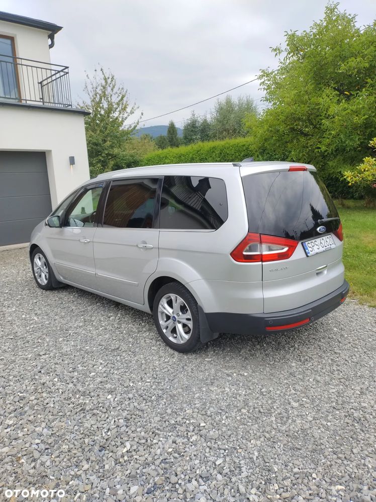 Ford Galaxy - 8