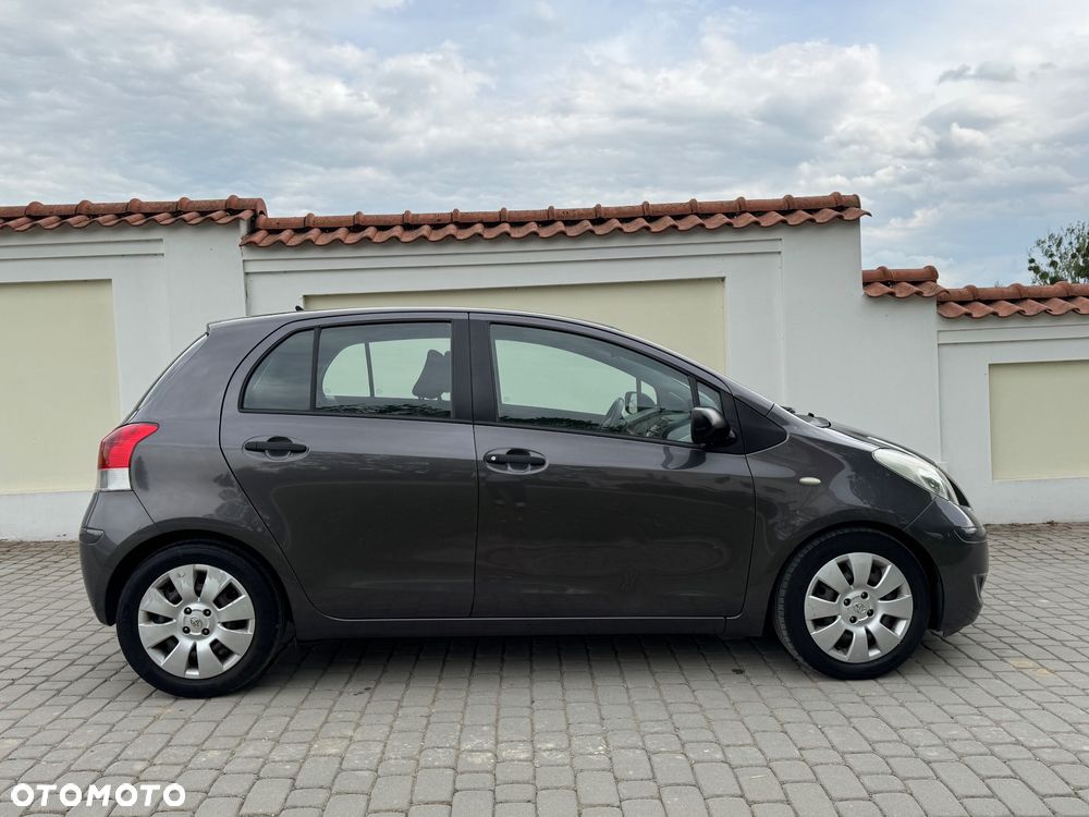Toyota Yaris - 9