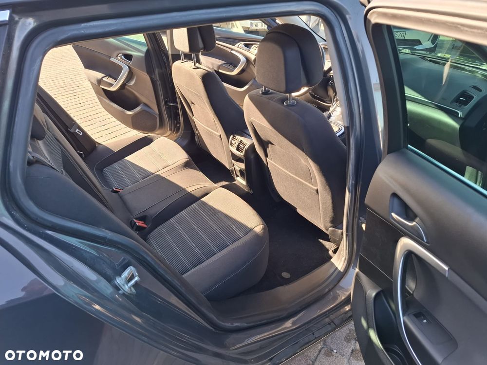 Opel Insignia 1.4 T Cosmo S&S - 14