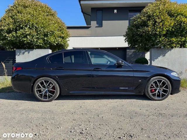 BMW Seria 5 530i xDrive mHEV M Sport sport - 5