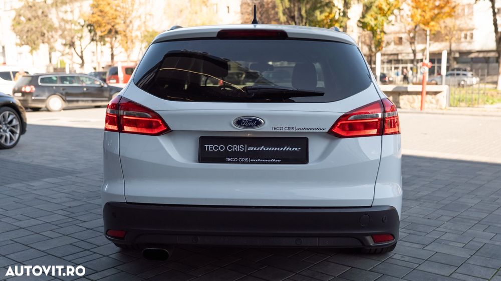 Ford Focus ver-1-5-ecoblue-active-business - 3