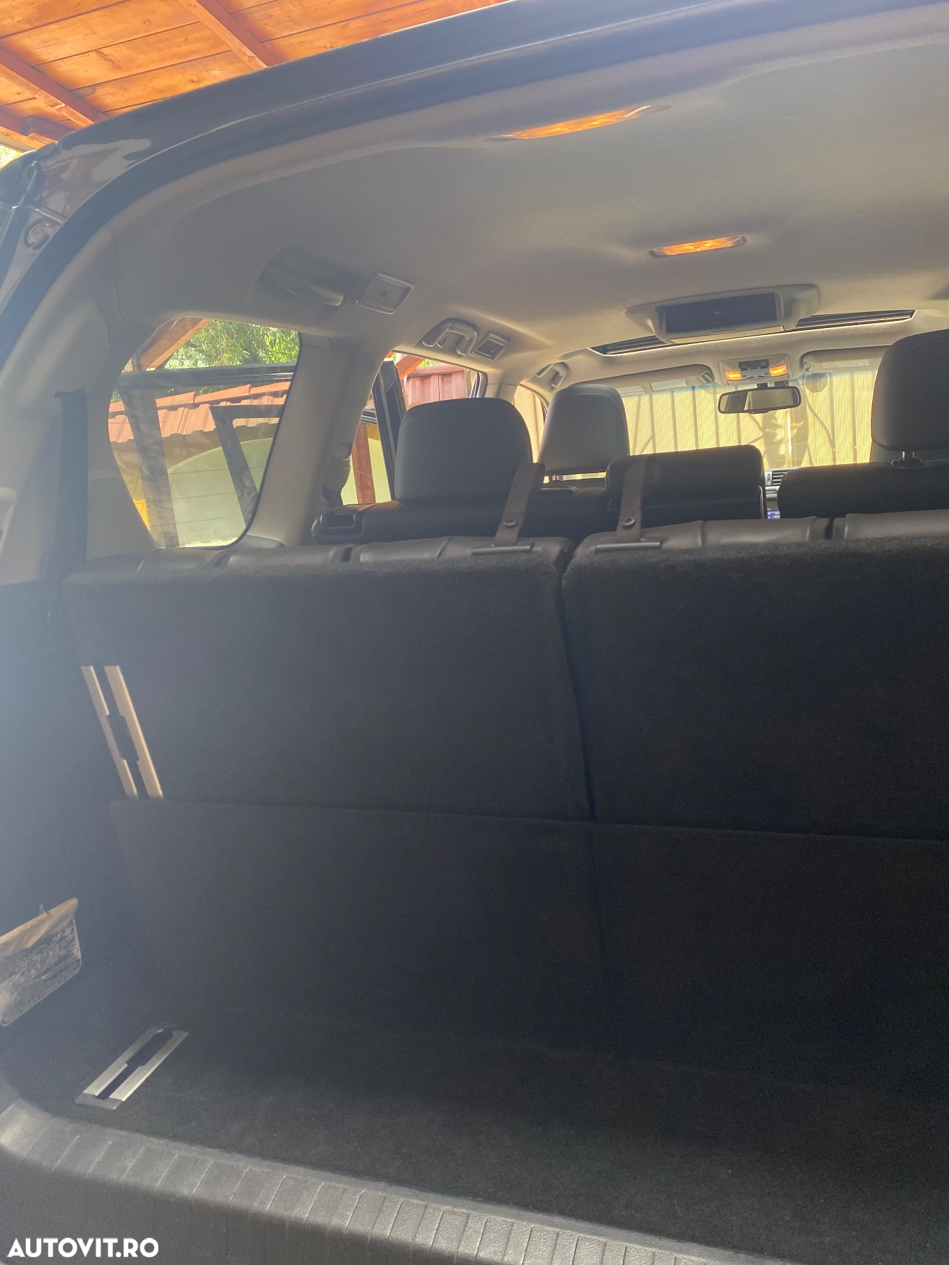 Toyota Land Cruiser - 10